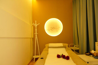 广州黄埔区日式指压的寂静美学：在按压中听见雪落的声音